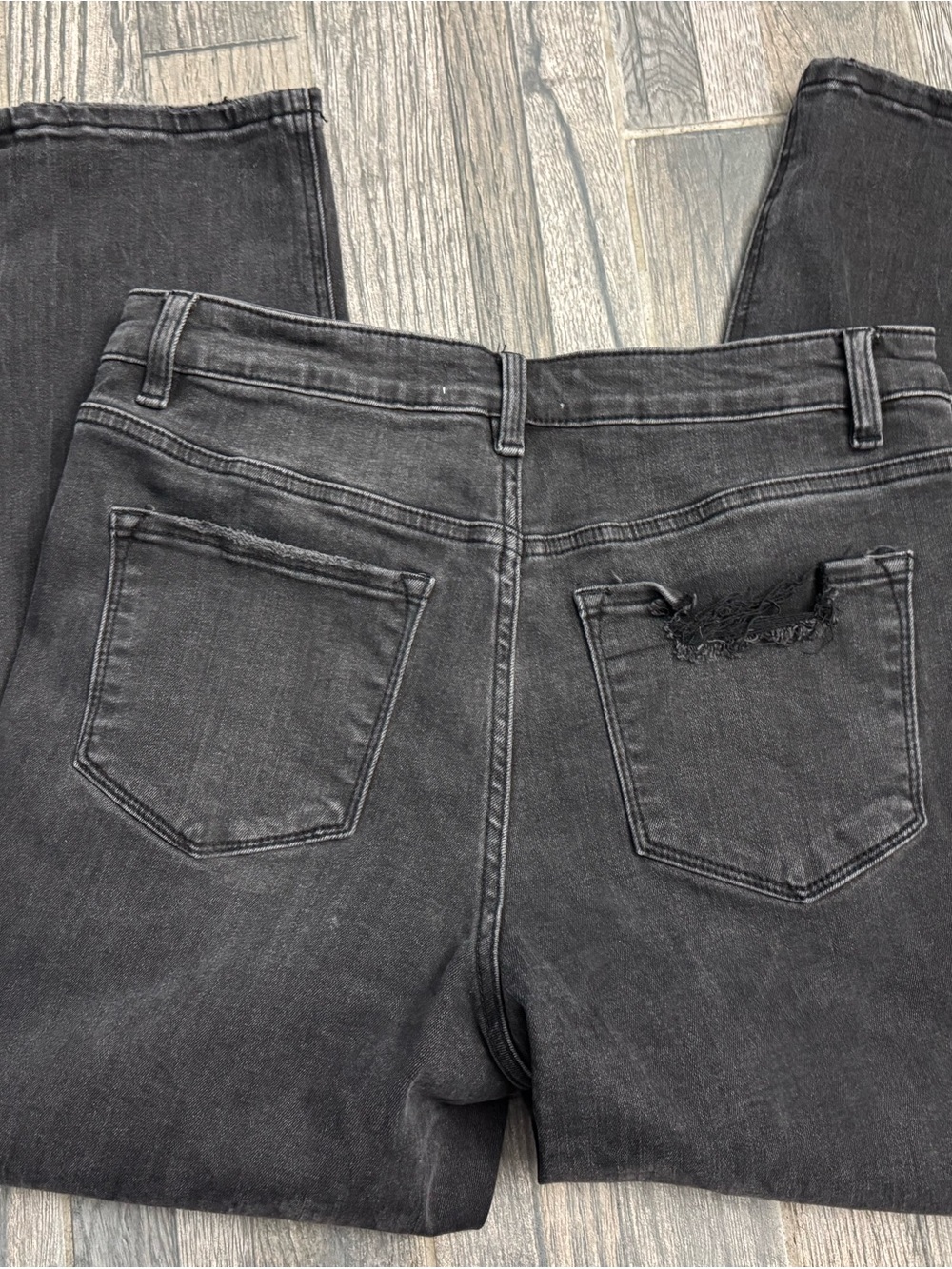 Flying Monkey Womens distressed jeans - size 30